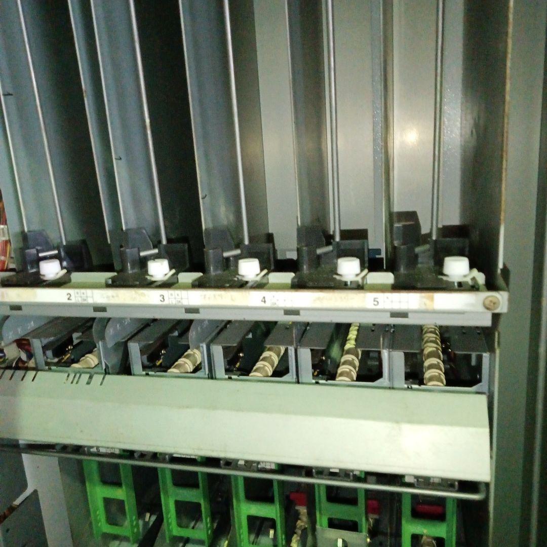 中古品タバコ自販機　自動販売機　トレカ自販機