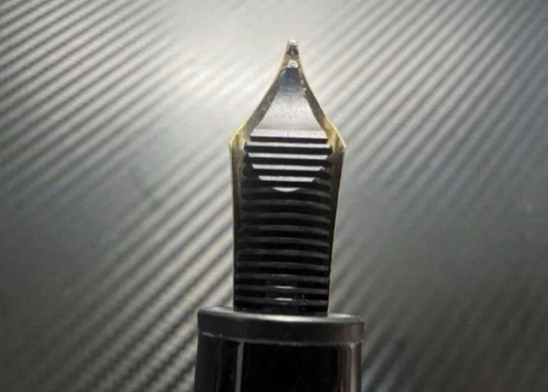 未使用品 モンブラン ソリテール ル・グラン 146 M 中字カーボン 万年筆