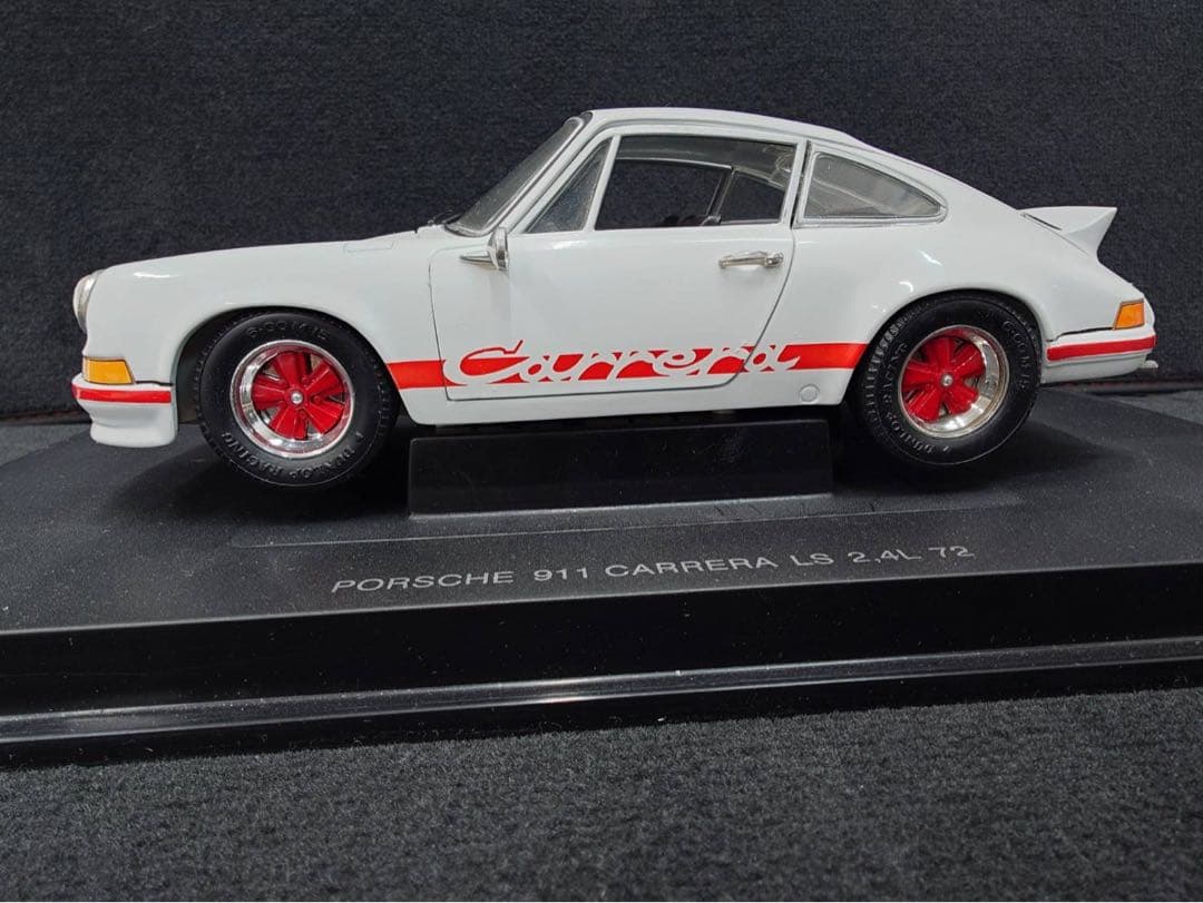 京商　イーグル　1/18ミニカー ポルシェ911 カレラ　RS ホワイト