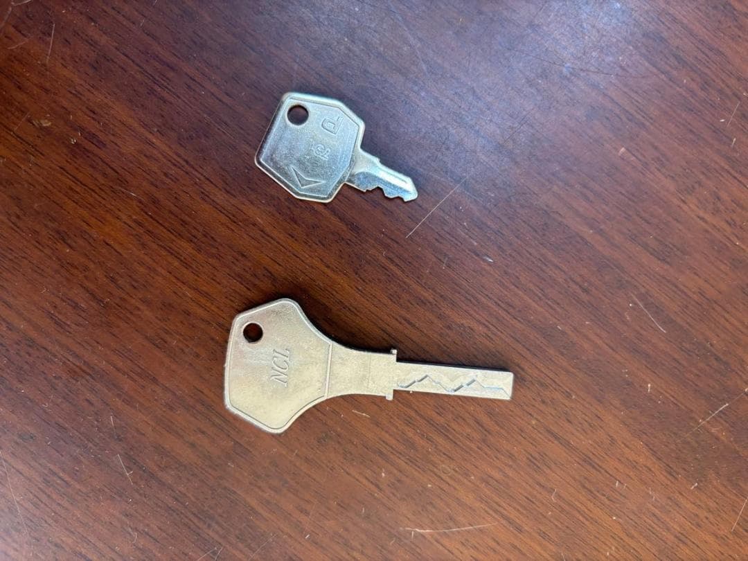 パチスロ 実機 スマスロ Lゴブリンスレイヤー 100V 台キー 設定キー