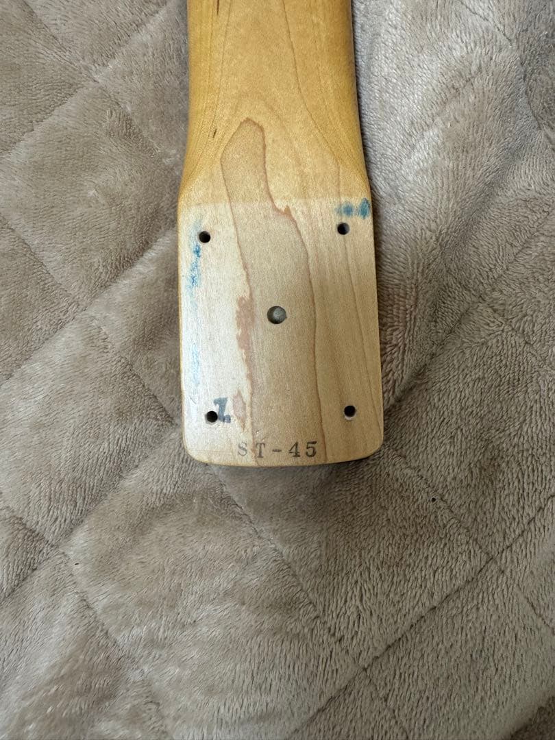 fernandes st-45c ストラトタイプ　アッシュ　フェンダーヘッド