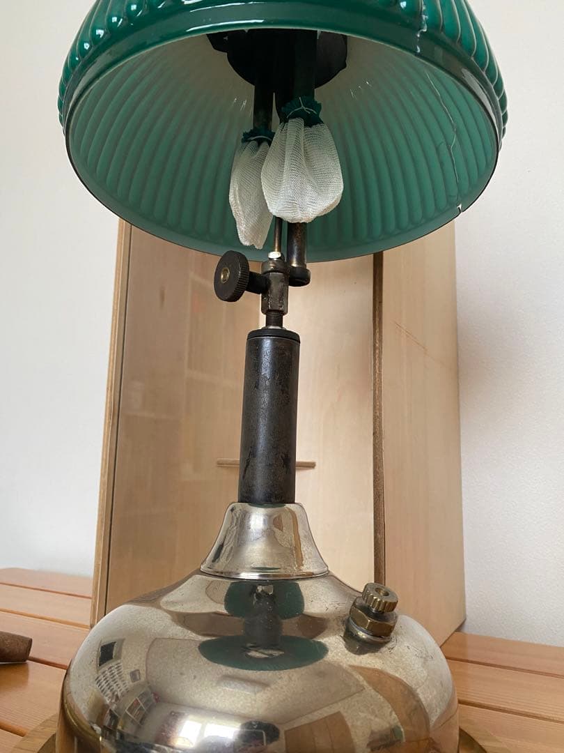 コールマン　テーブルランプ　ポンプ　ケース付き