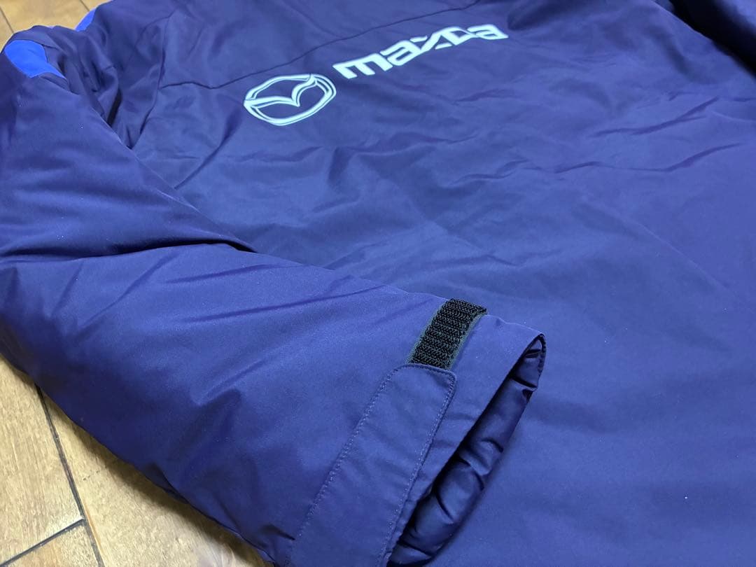 サンフレッチェ広島支給品NIKE ダウンコート XL美品　週末特価3,000円引