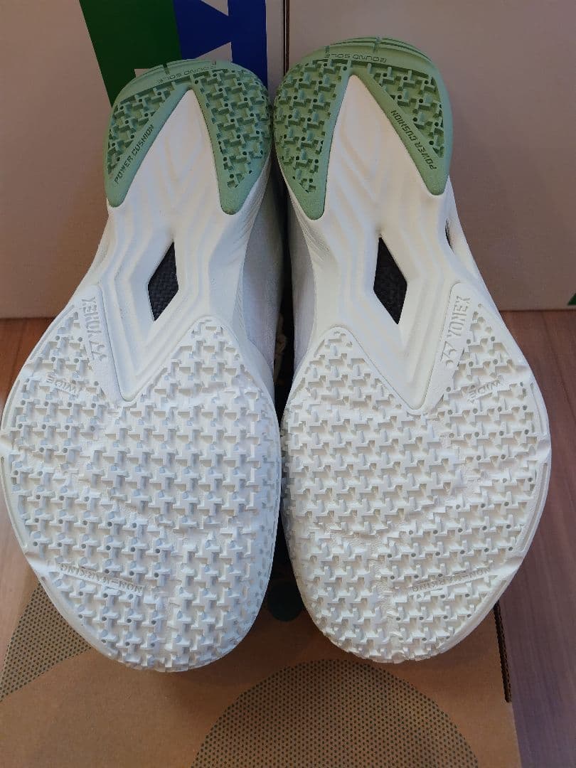 YONEX　バドミントンシューズ　エアラスZワイド　W/グリーン　25.5