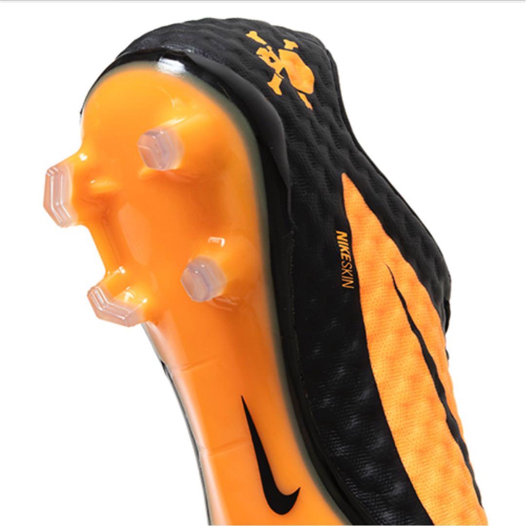 サッカースパイクナイキハイパーヴェノム