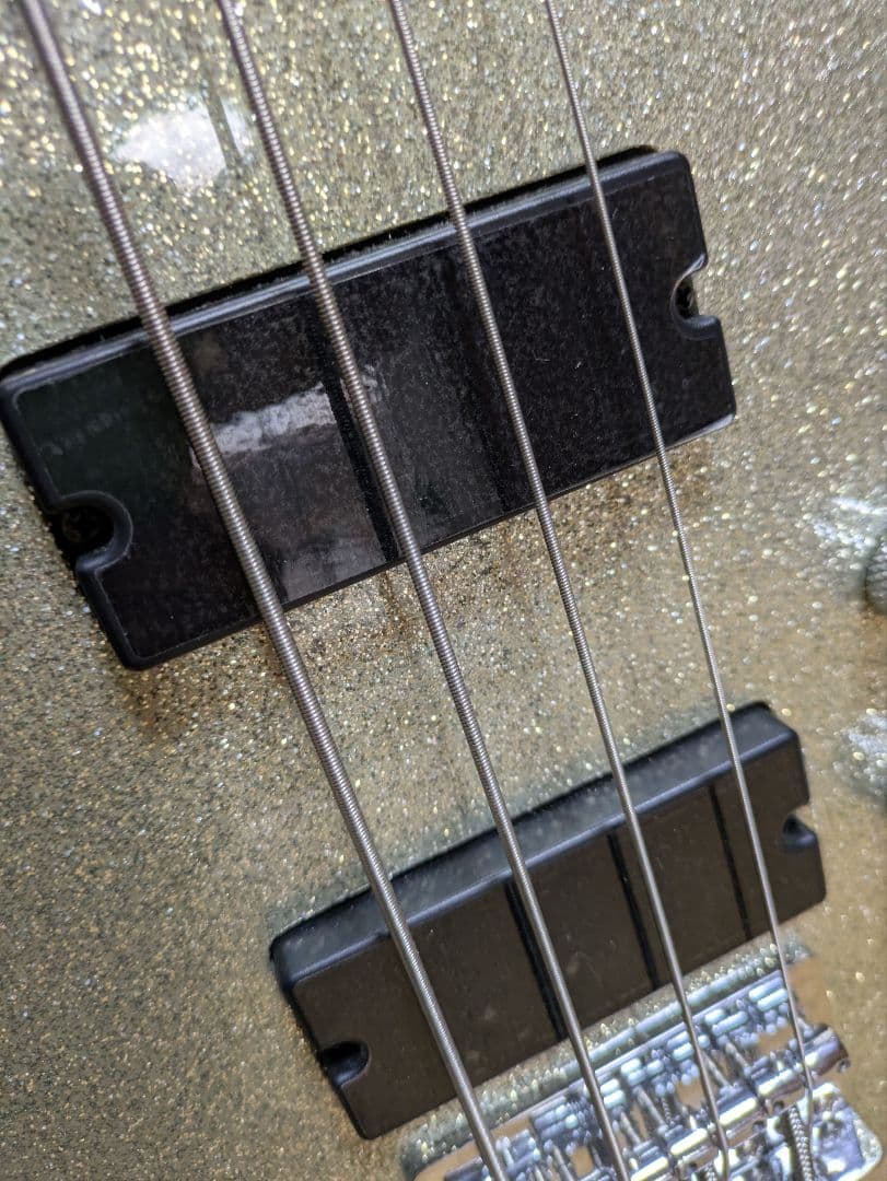 デイジーロック　Daisy Rock エレキベース メタリックゴールドスパークル