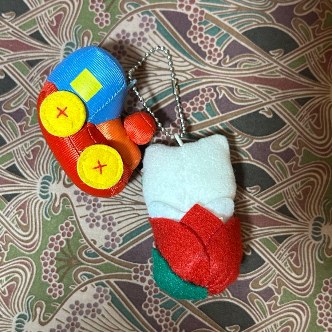 【激レア】ハローキティ お花 チューリップ キーホルダー キティちゃん