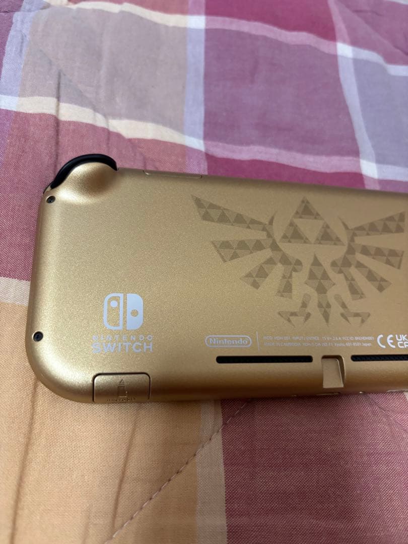 ニンテンドー　Switch スイッチ　ライト　ハイラルエディション