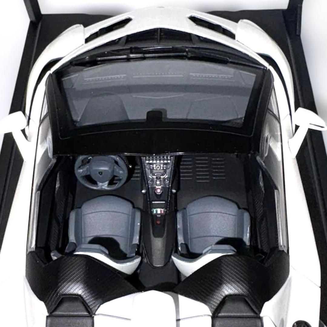 京商 ランボルギーニ ヴェネーノ 1/18 OUSIA