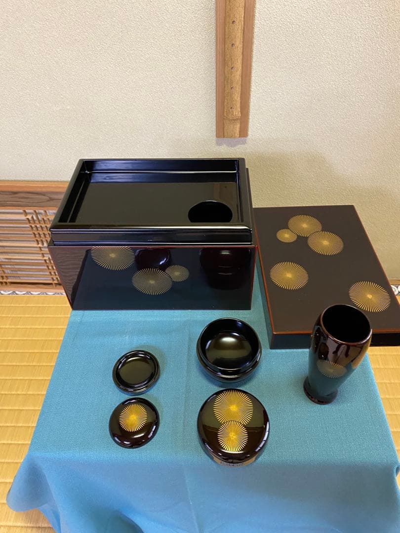 【本日限定】茶道具/茶箱 唐松蒔絵 利休茶箱 溜真塗り 唐松紋 工芸品 美品