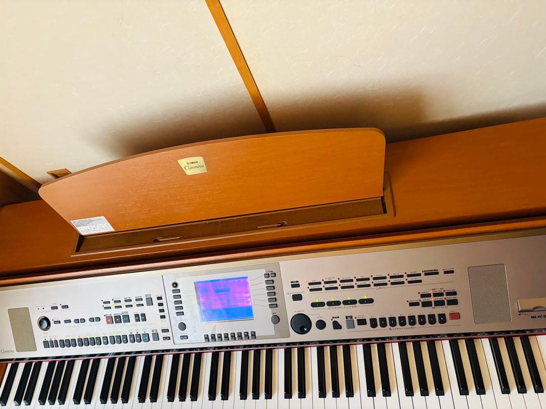 クラビノーバCVP-303C椅子付（引取希望）