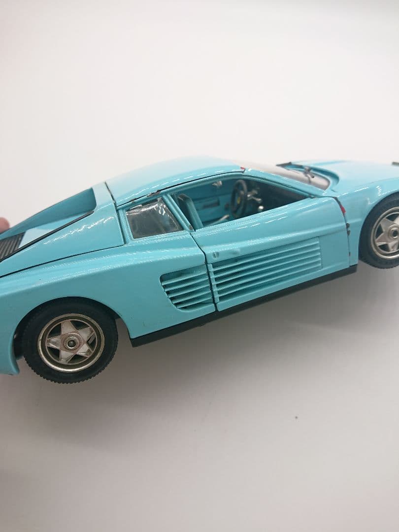 MCM Bburago　ブラーゴ　フェラーリ テスタロッサ　1984　1/18