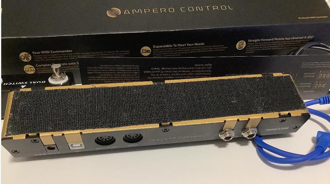 Ampero Control MIDIコントローラー