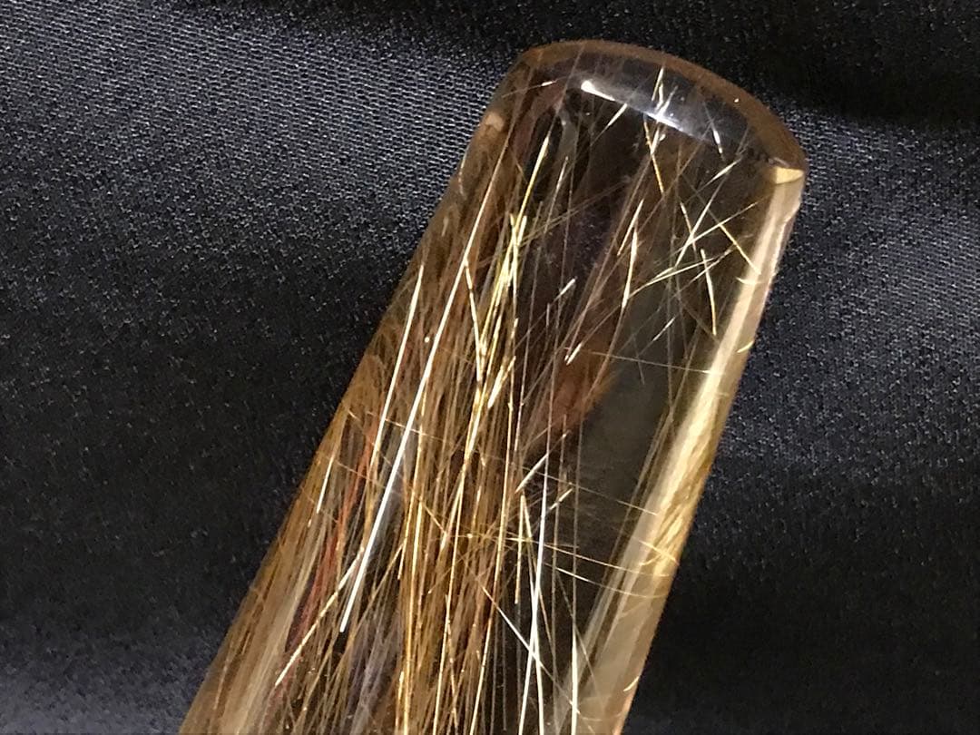 希少品　ゴールドルチルクォーツ