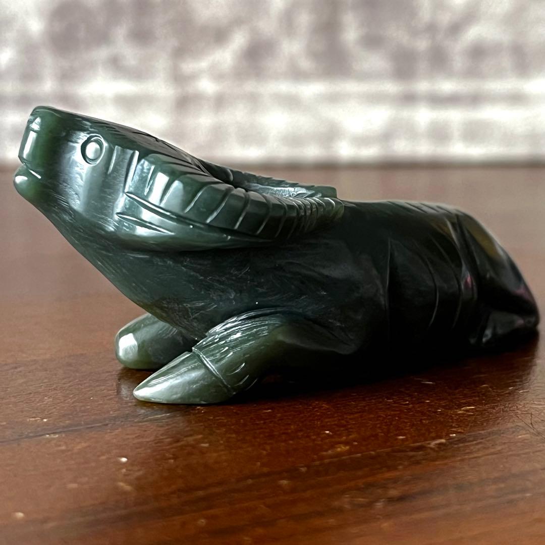 和田玉 青玉 藍青 古翡翠 彫刻 手彫り 牛 ネフライト 軟玉 アンティーク