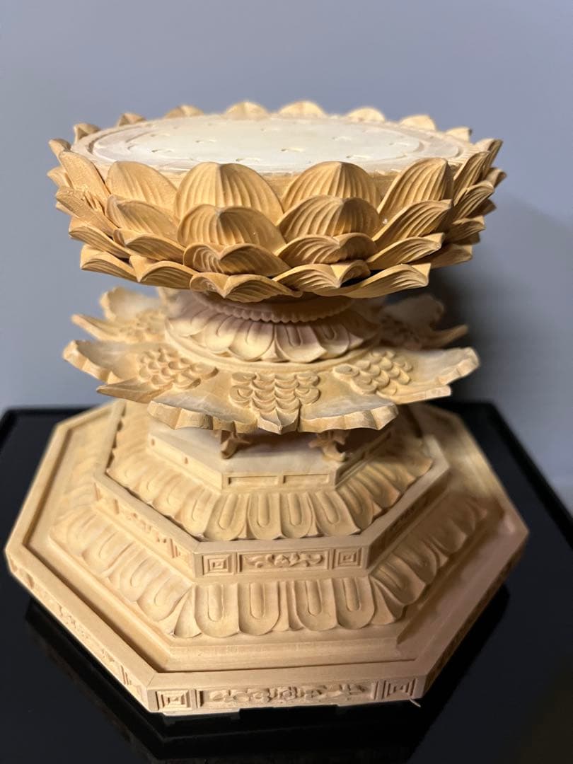 特別値下　仏像　柘植　木彫　座釈迦　台座付　飛天光背　アクリルケース付き　18