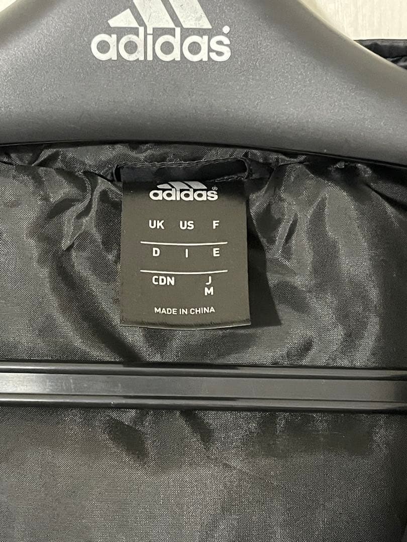 adidas SHADOW ロングダウン