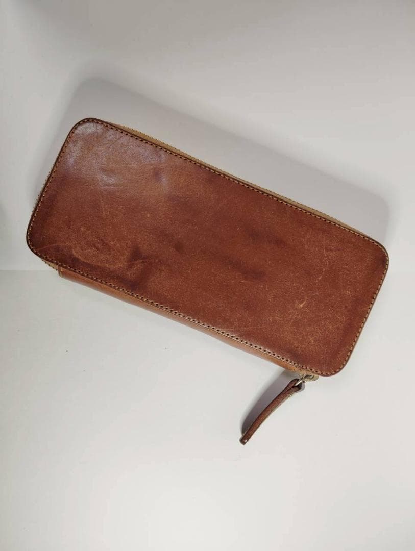 る*ば様 バハギア ラウンドジップペンケース プエブロ コニャック