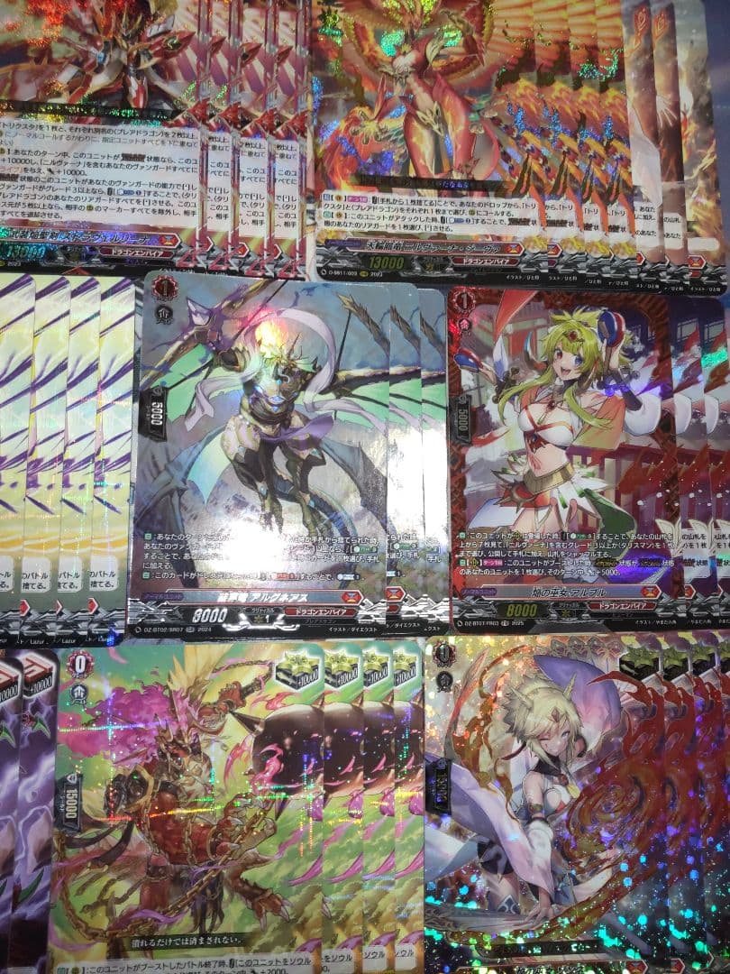 ヴァンガード ニルヴァーナ・ジーヴァ デッキ ヴェルリーナ レア度高め