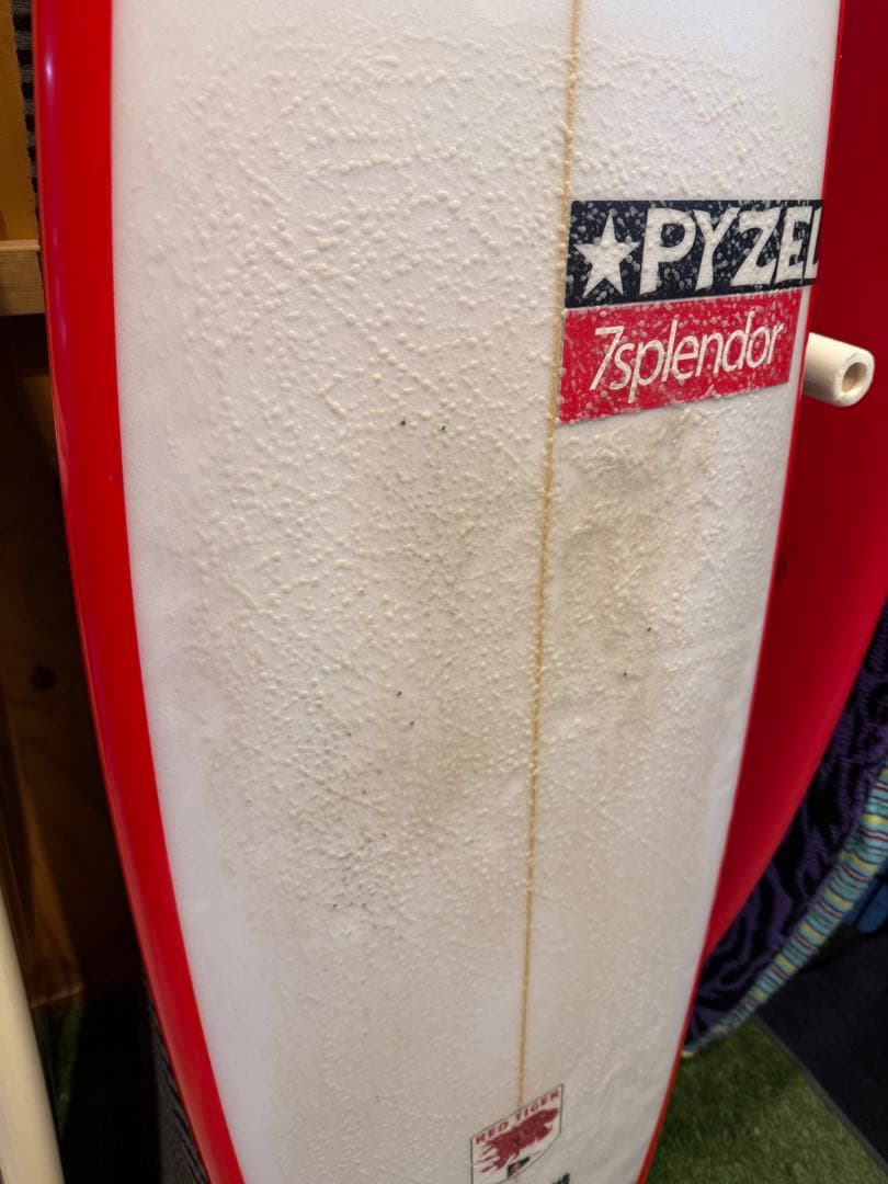 PYZEL REDTIGERショートボード