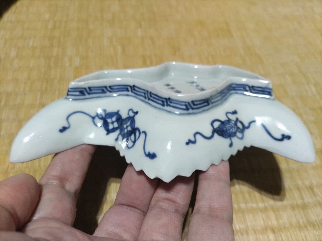 古伊万里　鶴型　変形皿　奇玉宝鼎之珍　小傷有り