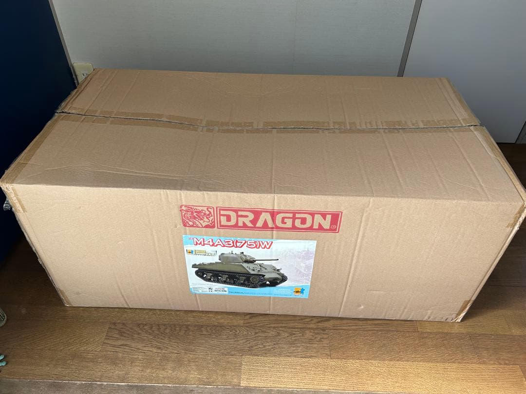 ドラゴン社 1/6 M4A3 シャーマン戦車 塗装済み 未使用品