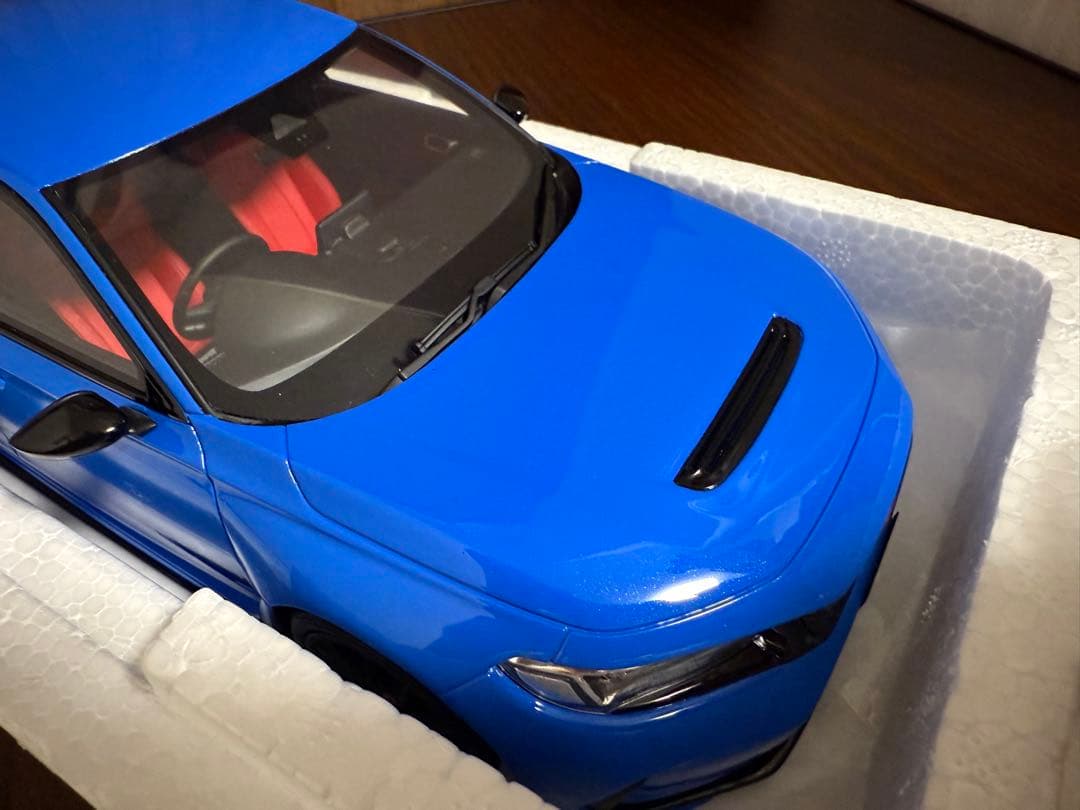 CIVIC TYPE R FL5 1/18ミニカー OttO mobile製