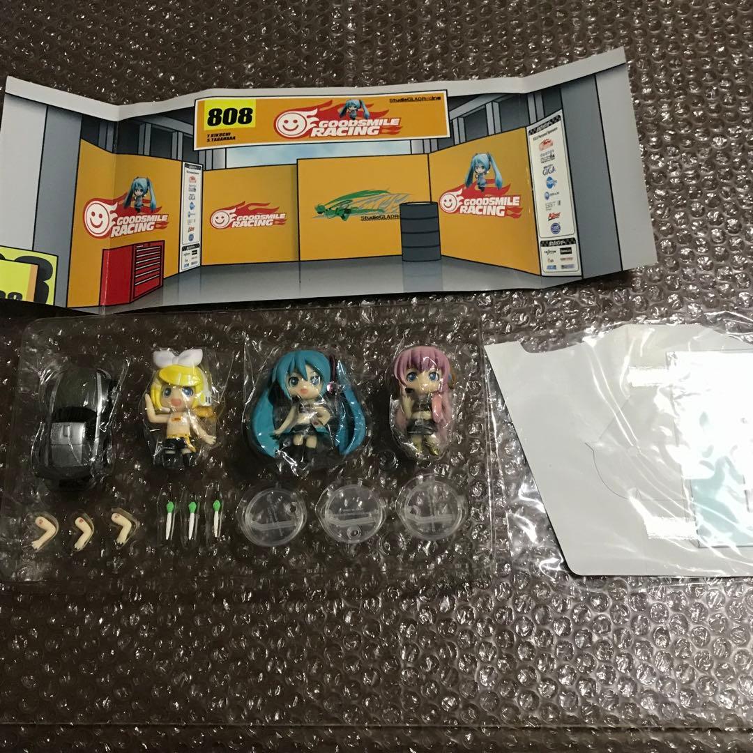 ねんどろいどレーシングミク3点セット＋Ｔシャツ