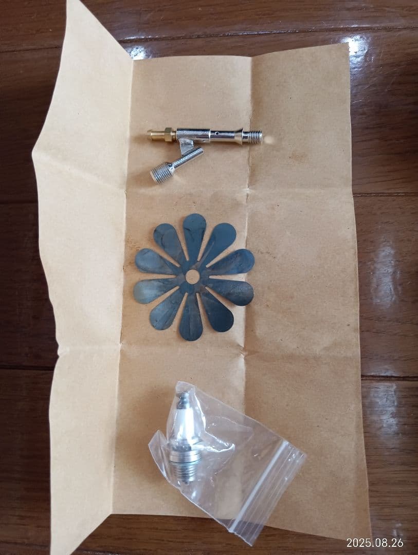 ラジコン飛行機　超珍品パルスジェットエンジン