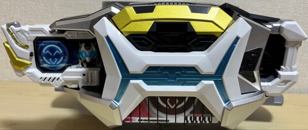 DXゼインドライバー&ゼインプログライズキー（修正版）&ゼインカードセット