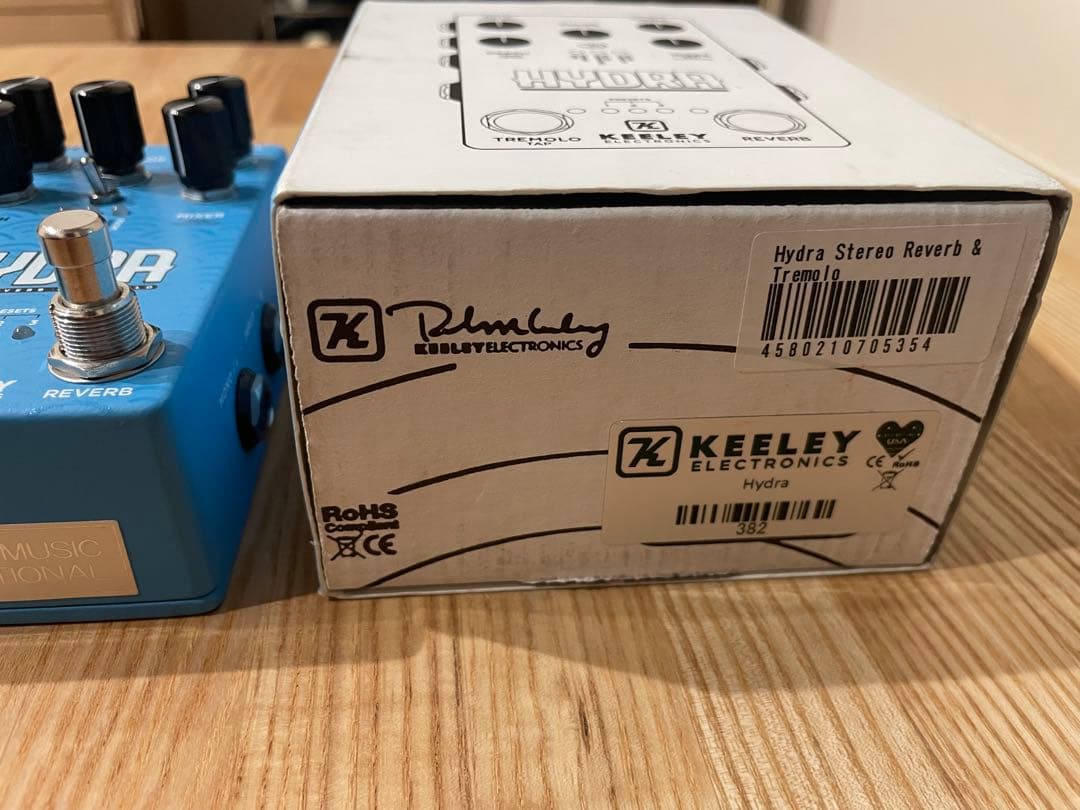 ギター KEELEY HYDRA STEREO REVERB & TREMOLO