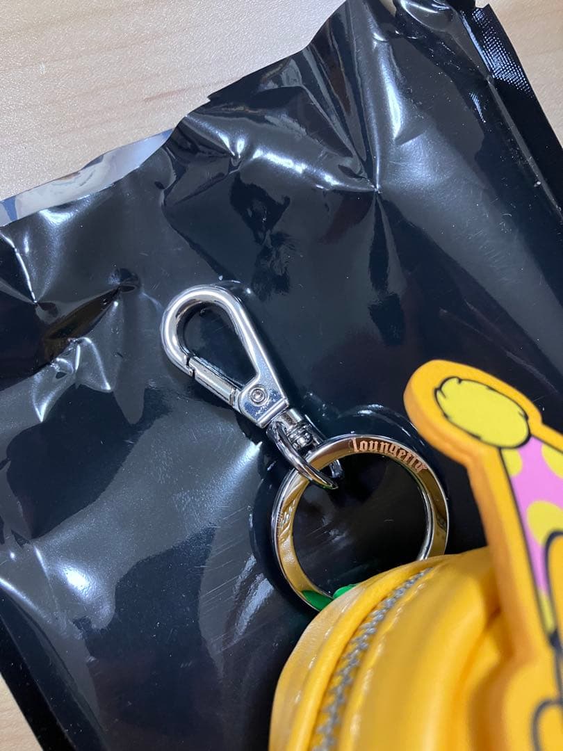 ディズニー プルート 95周年 キーホルダー　ラウンジフライ