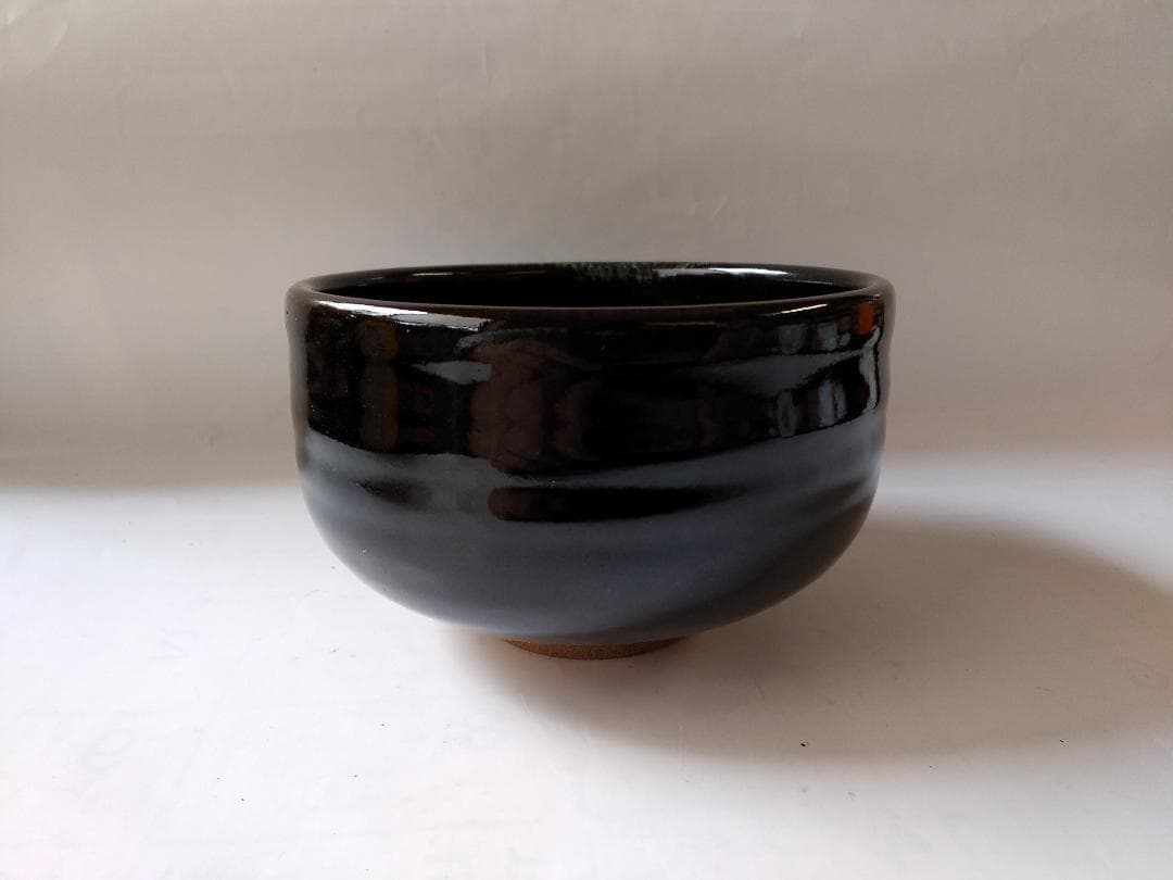 有田焼 桂山窯 田中桂山 茶碗 共箱 栞 茶器 抹茶碗 美品 です。