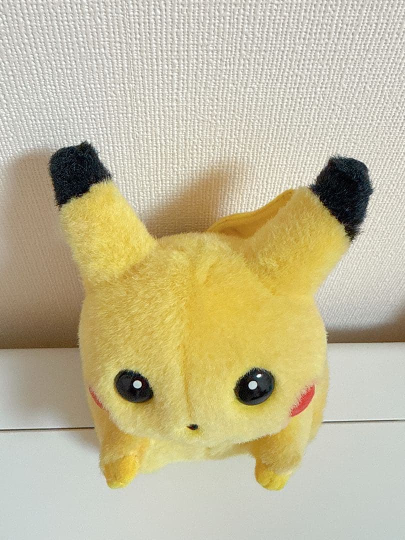 初期 ピカチュウ ぬいぐるみ