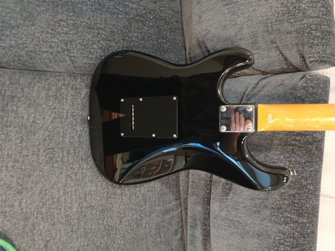 Bacchus BST-400　ストラトキャスタータイプ