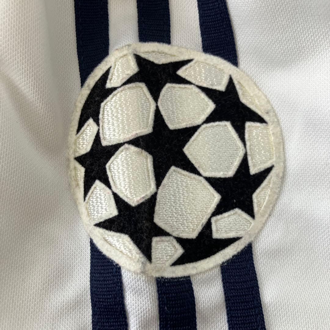 フィーゴ　レアルマドリード　ユニフォーム