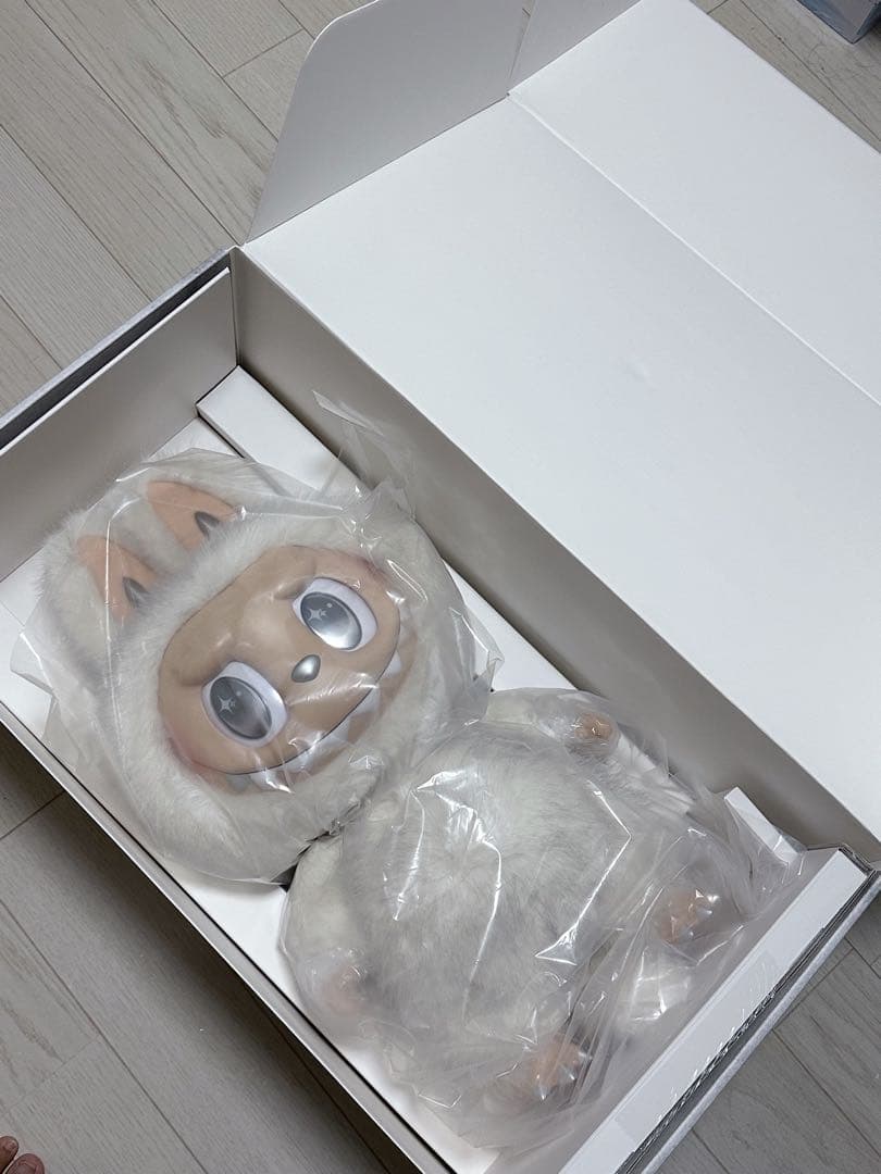 The monsters Angel in the cloud ジモモ ラブブ