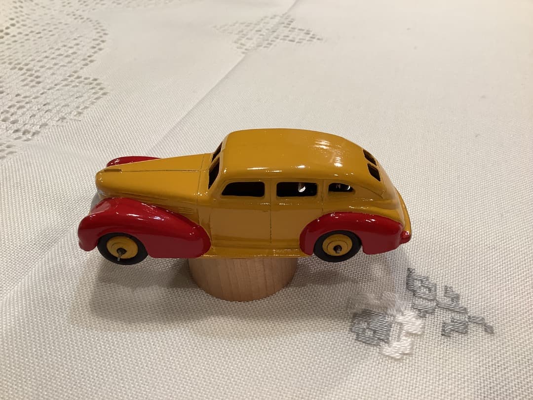 美品　激レア　DINKY TOYS ツートンCHRYSLER ミニカー
