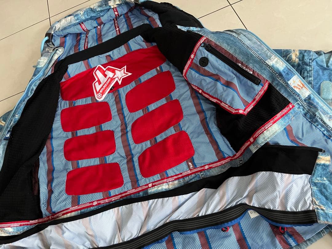 マウンテンロックスター S 上下セット スノーボードウエアー