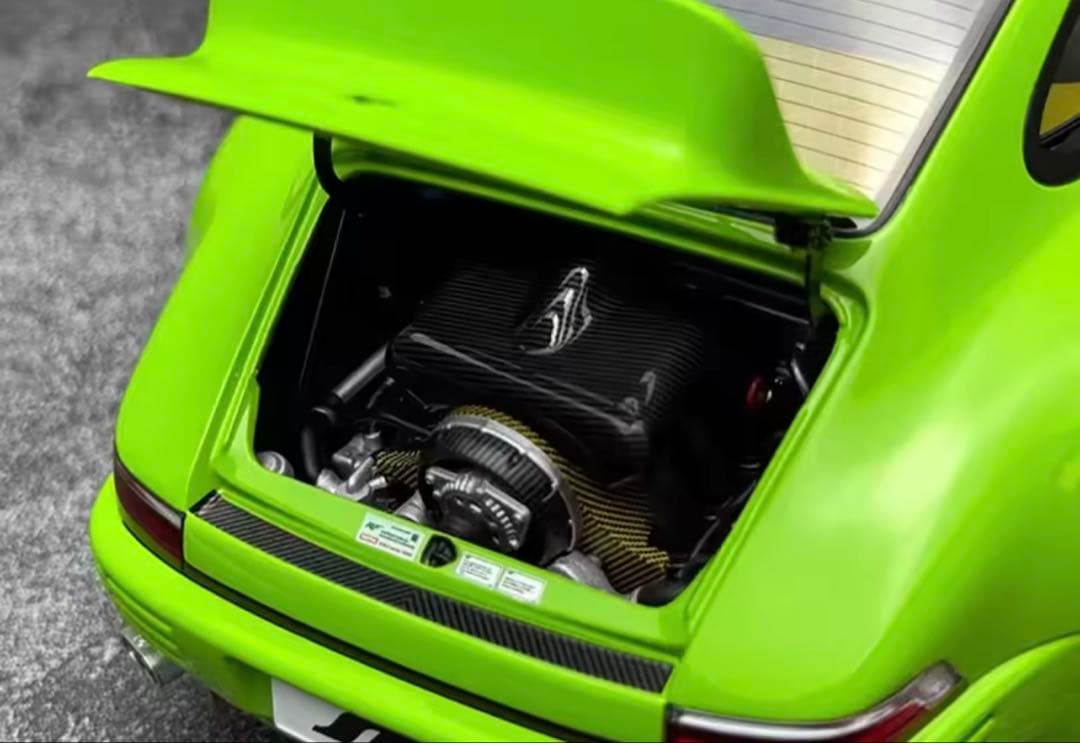 ポルシェ911風1\18スケールモデルミニカー ライムグリーン