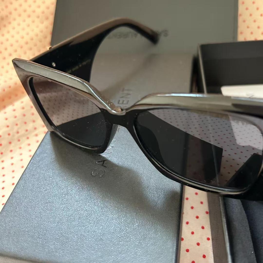 Saint Laurent SL◯◯ YSLロゴヒンジ サングラス ブラック