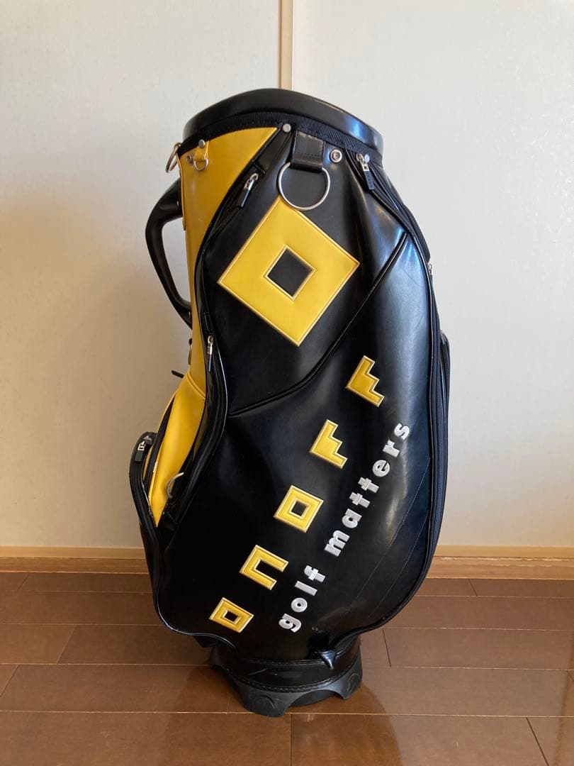 onoff オノフ　ゴルフキャディバッグ ツアー仕様　ブラックxイエロー