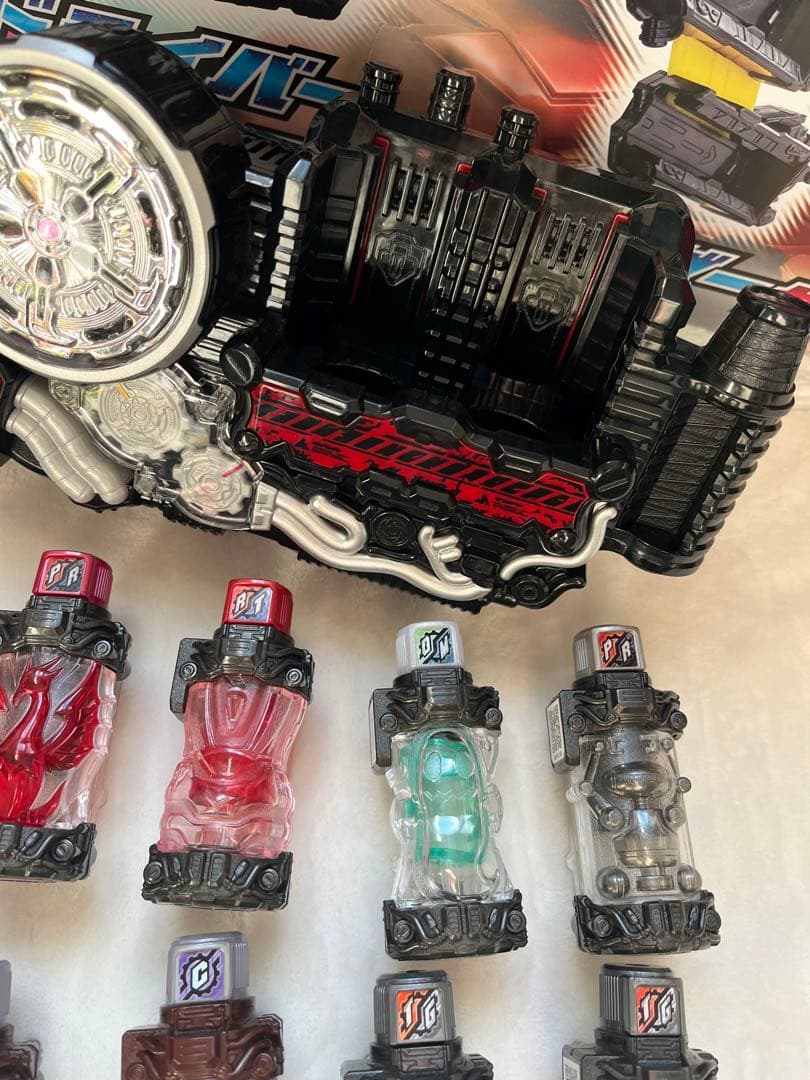 仮面ライダービルドセット　フィギュア付き　最後のページのスチームブレード付き中古