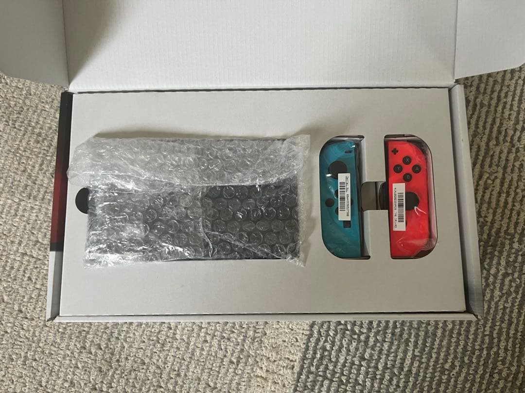 PlayStation 4 とNintendo Switchの本体セット販売