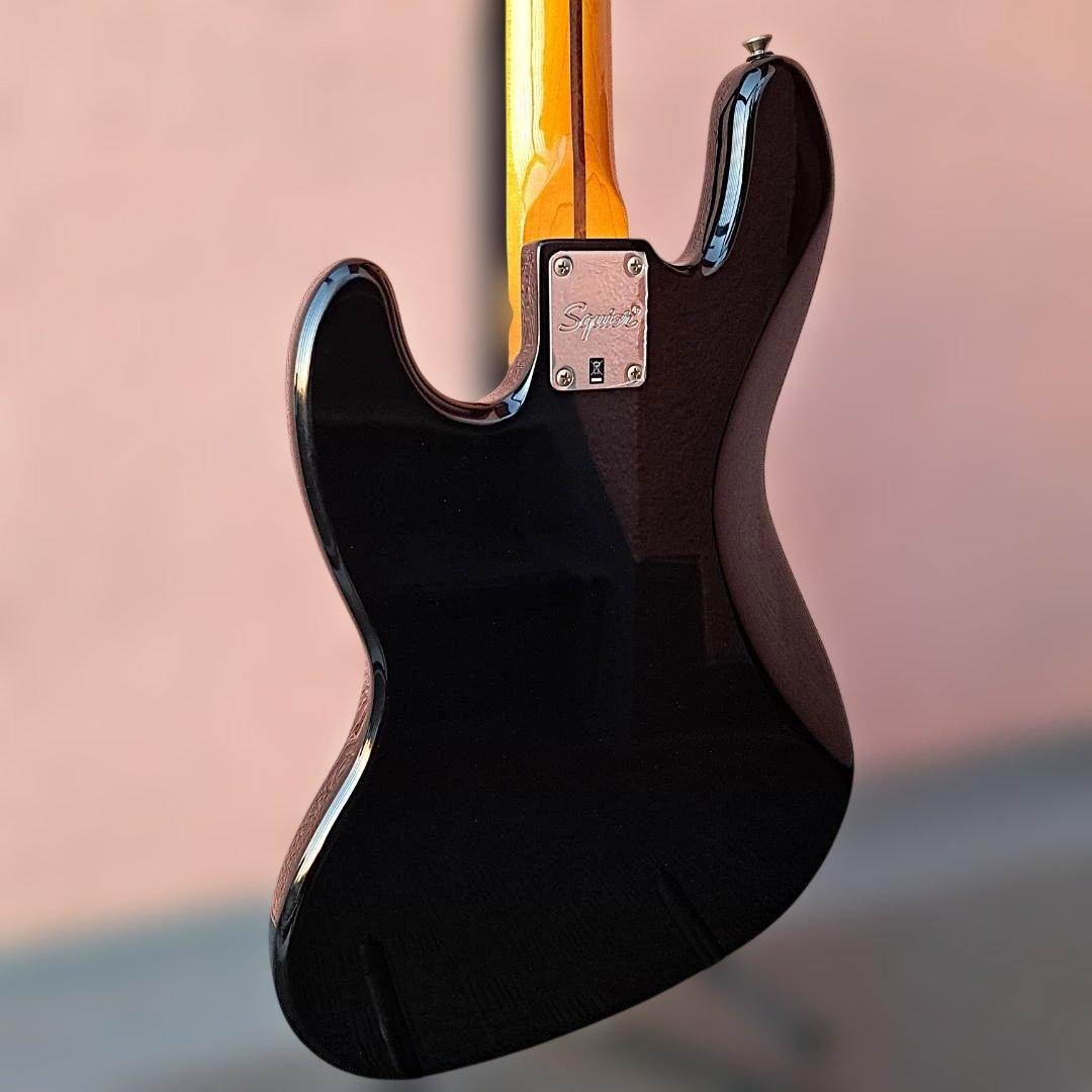 ■Squier Fender Classic Vibe 70 Jazz Bass