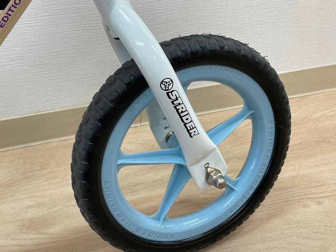 ストライダー ムラサキスポーツ限定色 12インチ STRIDER