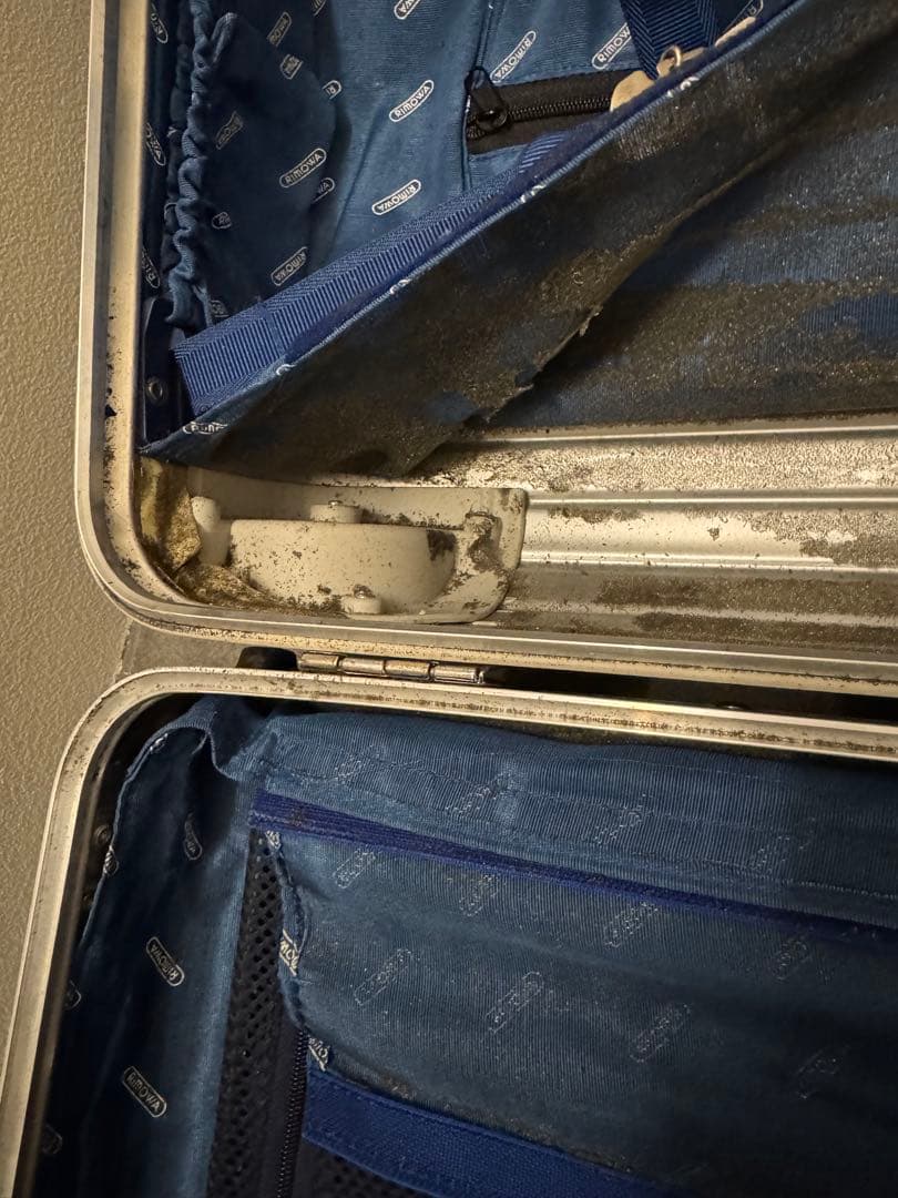 リモワ トパーズ 2輪 32L アルミスーツケース　青ロゴ　機内持込可