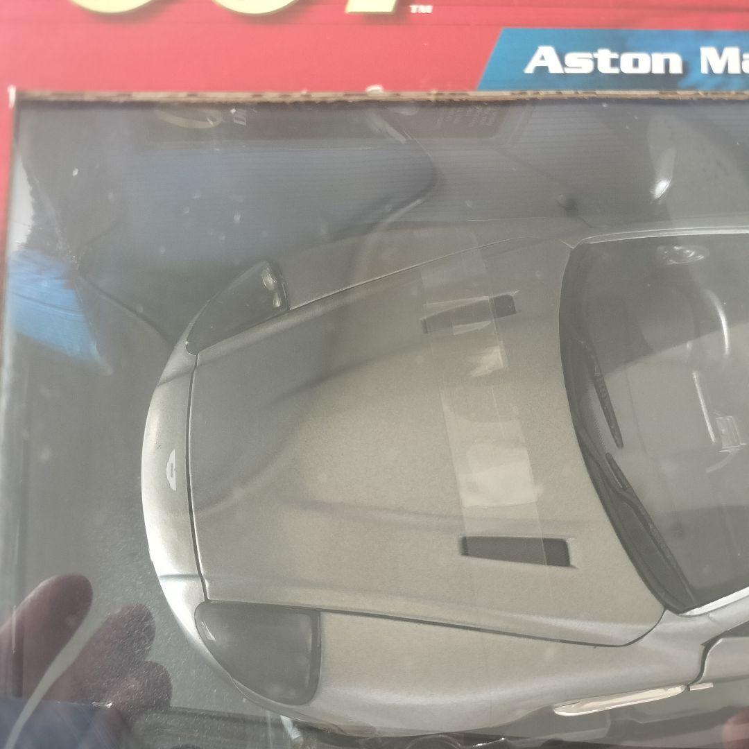 未開封 007ダイ・アナザー・デイ アストンマーティン V12 Vanquish