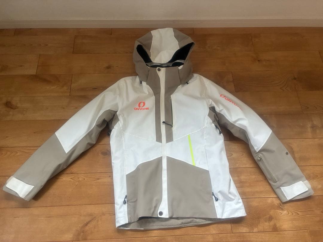 D*n様 オンヨネ　ONYONE 上下　S デサント　ゴールドウィン　ミズノ　オ