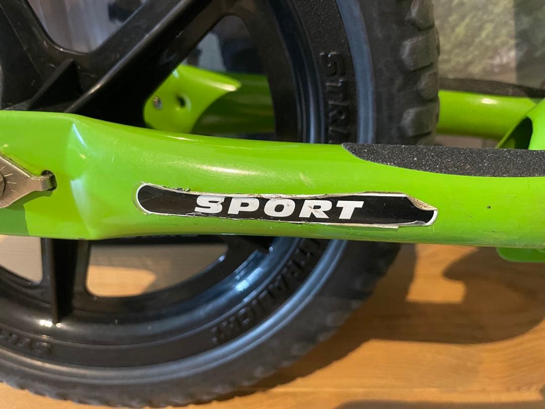 STRIDER スポーツ バランスバイク グリーン 12インチ